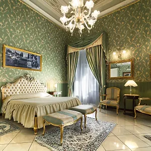 Romeo 3*, Catania Italien