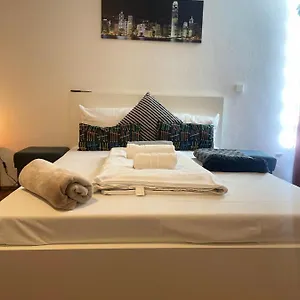 Apartment Studio-apartment, Stuttgart